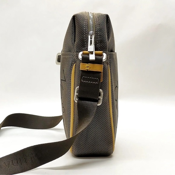 LOUIS VUITTON TERRE DAMIER GEANT CITADIN MESSENGER BAG - Picture 3 of 8